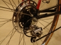 Bicicleta_clasica_cicloturismo_urbana_Raleigh_randonneur_personalizada_cuero_037
