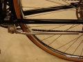 Bicicleta_clasica_cicloturismo_urbana_Raleigh_randonneur_personalizada_cuero_041