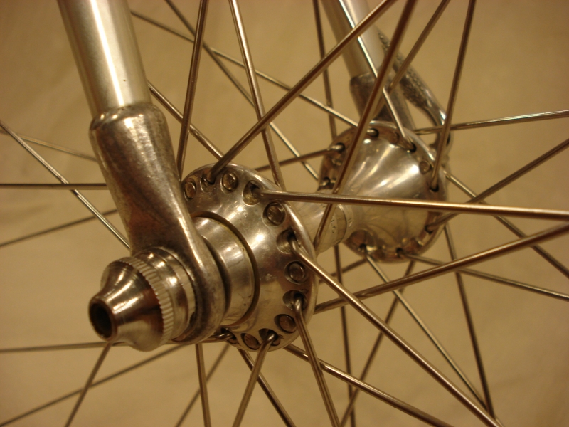 Bicicleta_clasica_ALAN_carreras_antigua_carretera_aluminio_Campagnolo_Cinelli_19