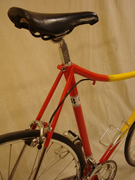 Bicicleta_clasica_contrarreloj_Cinelli_Campagnolo_Shimano_600_cabra_antigua_Columbus_017