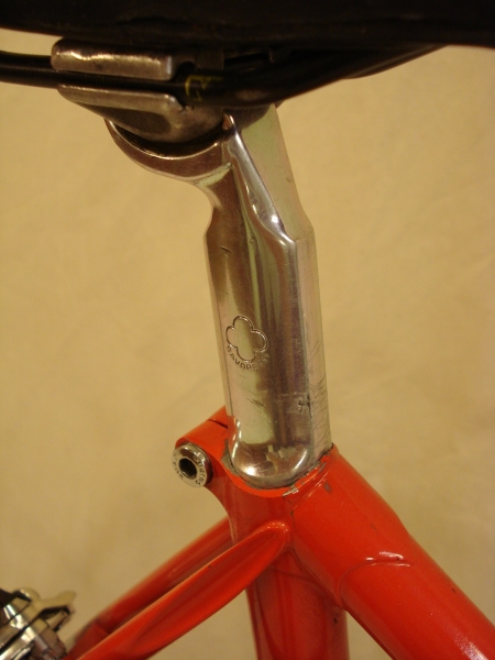 Bicicleta_clasica_contrarreloj_Cinelli_Campagnolo_Shimano_600_cabra_antigua_Columbus_019