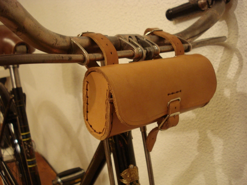 Bicicleta_antigua_BH_varillas_señora_restauracion_conservadora_008