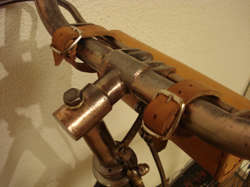 Bicicleta_antigua_BH_varillas_señora_restauracion_conservadora_012