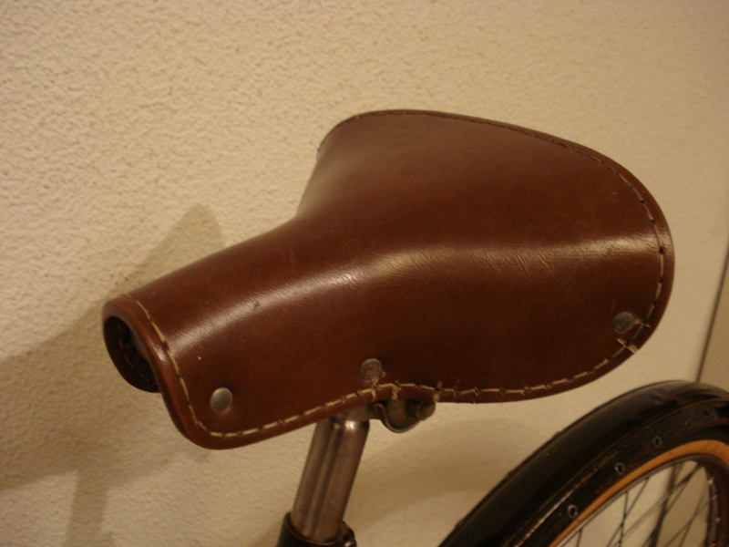 Bicicleta_antigua_BH_varillas_señora_restauracion_conservadora_028