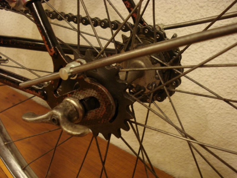 Bicicleta_antigua_BH_varillas_señora_restauracion_conservadora_035