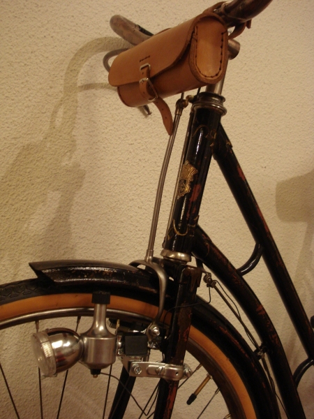 Bicicleta_antigua_BH_varillas_señora_restauracion_conservadora_044