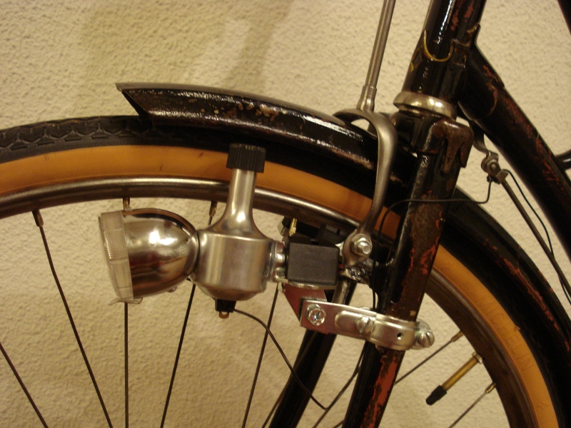 Bicicleta_antigua_BH_varillas_señora_restauracion_conservadora_045