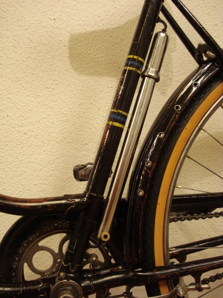 Bicicleta_antigua_BH_varillas_señora_restauracion_conservadora_050