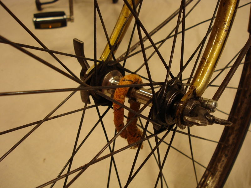 Bicicleta_antigua_Super_BH_señora_varillas_restauracion_accesorios_075