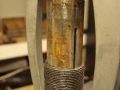 Restauracion_bicicleta_antigua_extraccion_tija_potencia_gripada_bloqueada_atascada_en_cuadro_horquilla_extractor_antiguo_herramienta_especial_025