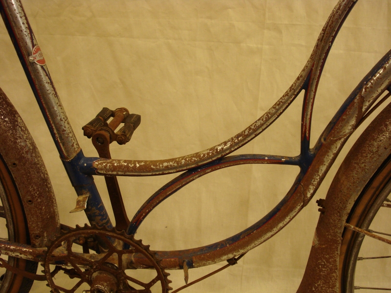 Bicicleta_antigua_Ducson_varillas_clasica_paseo_cuero_ciudad_años_50_restauración_011