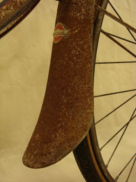 Bicicleta_antigua_Ducson_varillas_clasica_paseo_cuero_ciudad_años_50_restauración_018