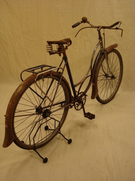 Bicicleta_antigua_Ducson_varillas_clasica_paseo_cuero_ciudad_años_50_restauración_051