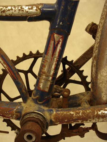 Bicicleta_antigua_Ducson_varillas_clasica_paseo_cuero_ciudad_años_50_restauración_080