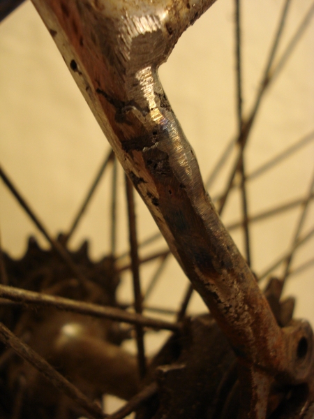 Bicicleta_antigua_Ducson_varillas_clasica_paseo_cuero_ciudad_años_50_restauración_097