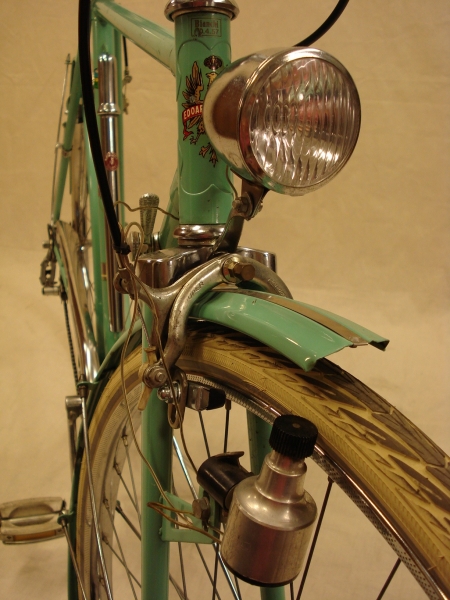 Bicicleta_antigua_Edoardo_Bianchi_paseo_Campagnolo_Valentino_ciudad_Brooks__007