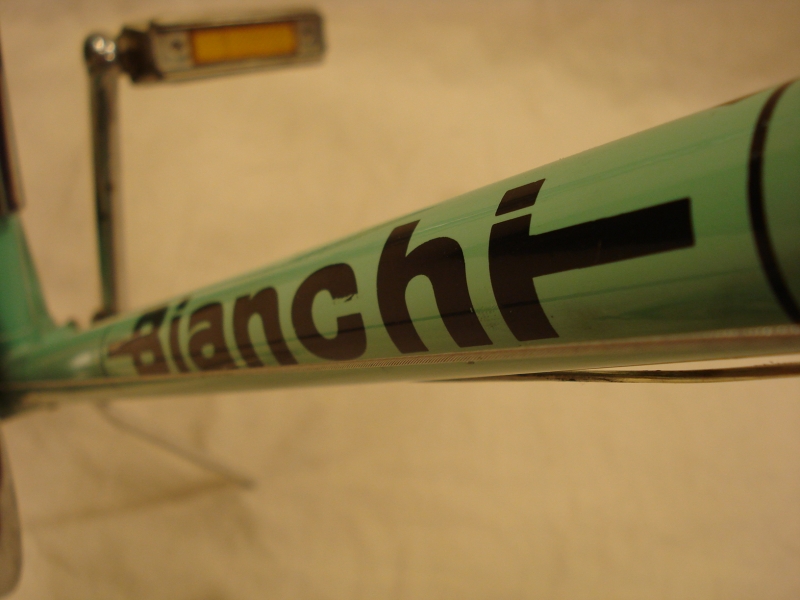 Bicicleta_antigua_Edoardo_Bianchi_paseo_Campagnolo_Valentino_ciudad_Brooks__008
