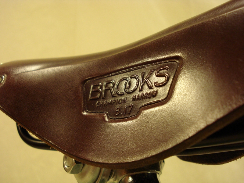 Bicicleta_antigua_Edoardo_Bianchi_paseo_Campagnolo_Valentino_ciudad_Brooks__010