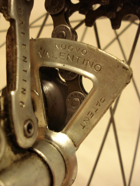 Bicicleta_antigua_Edoardo_Bianchi_paseo_Campagnolo_Valentino_ciudad_Brooks__018
