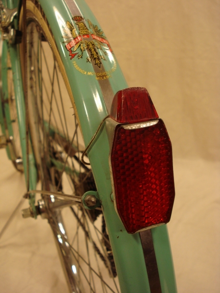 Bicicleta_antigua_Edoardo_Bianchi_paseo_Campagnolo_Valentino_ciudad_Brooks__040