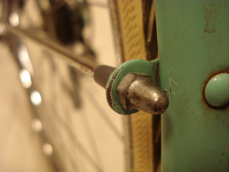 Bicicleta_antigua_Edoardo_Bianchi_paseo_Campagnolo_Valentino_ciudad_Brooks__041
