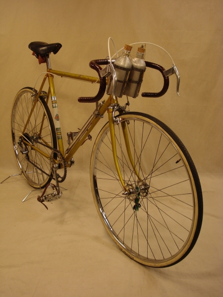 Gimson_media_carrera_carreras_bidones_manillar_goma_laca_rastrales_cuero_cambio_alfa_clasicas_Leo_02