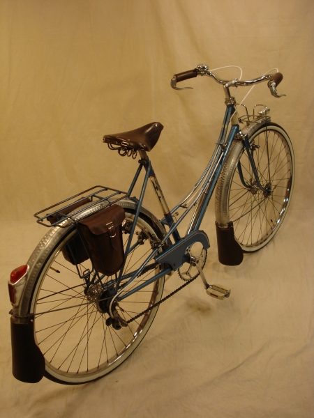 Bicicleta_antigua_Motobecane_Porteur_Parisien_randonneur_clasica_señora_1958_francesa_051