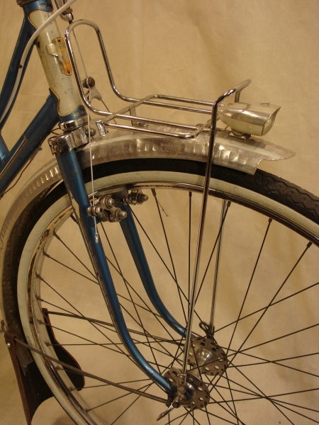 Bicicleta_antigua_Motobecane_Porteur_Parisien_randonneur_clasica_señora_1958_francesa_062