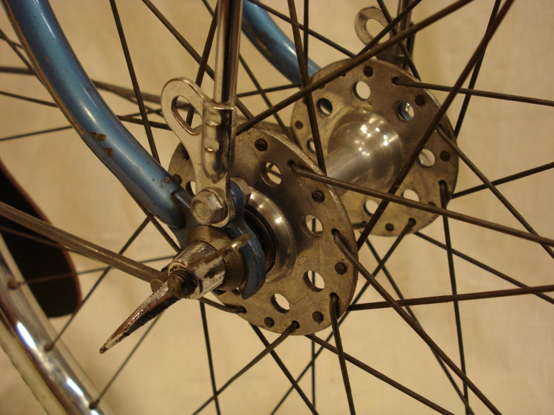 Bicicleta_antigua_Motobecane_Porteur_Parisien_randonneur_clasica_señora_1958_francesa_071