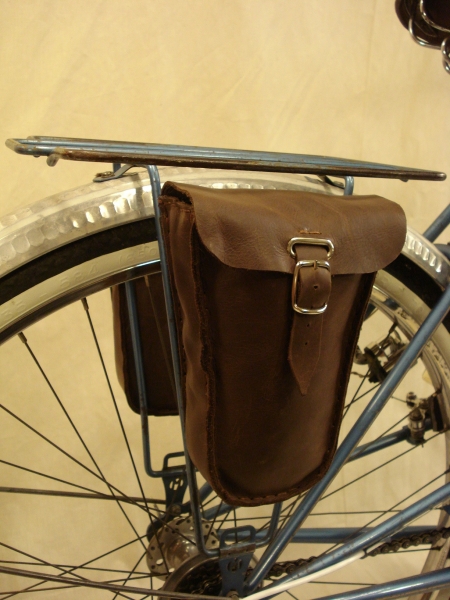 Bicicleta_antigua_Motobecane_Porteur_Parisien_randonneur_clasica_señora_1958_francesa_105