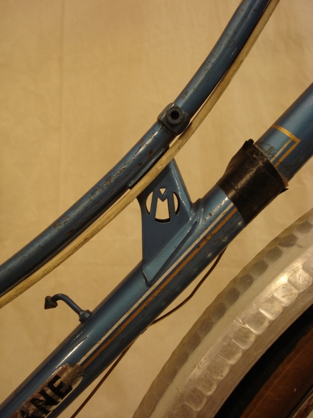 Bicicleta_antigua_Motobecane_Porteur_Parisien_randonneur_clasica_señora_1958_francesa_008