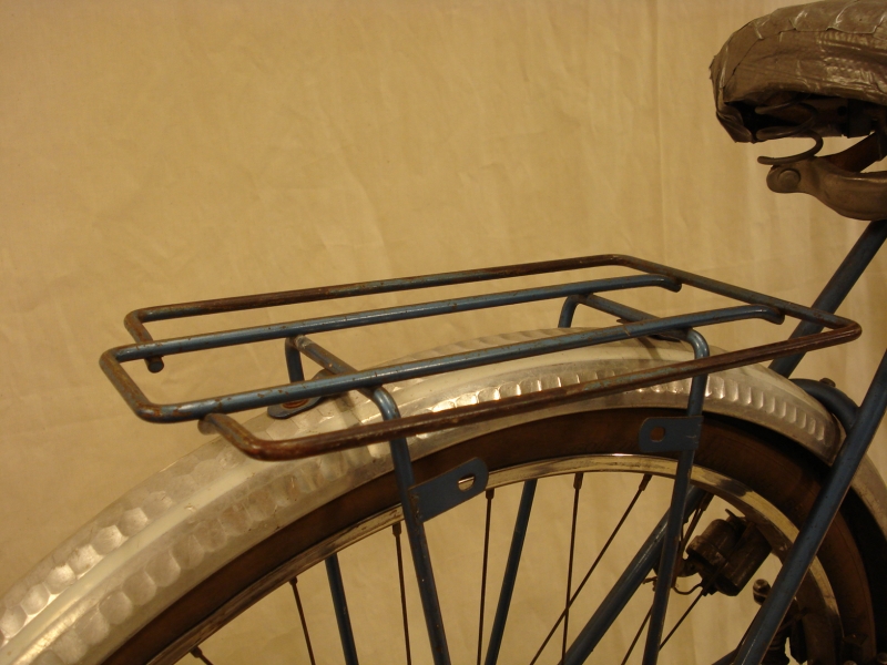 Bicicleta_antigua_Motobecane_Porteur_Parisien_randonneur_clasica_señora_1958_francesa_024