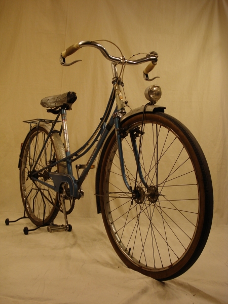 Bicicleta_antigua_Motobecane_Porteur_Parisien_randonneur_clasica_señora_1958_francesa_047