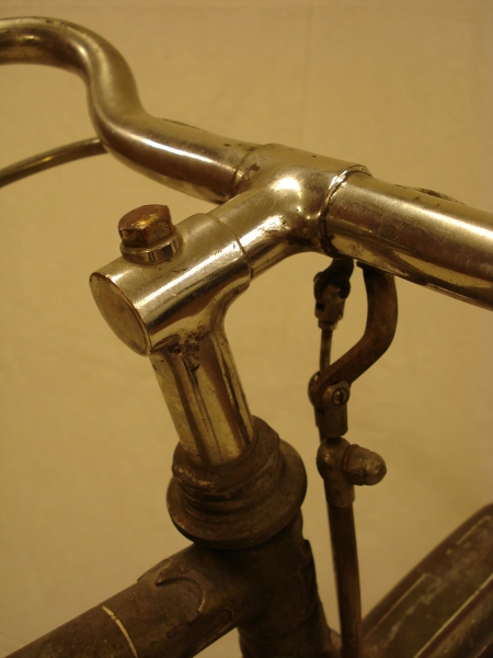 Bicicleta_antigua_Super_CIL_varillas_topografo_museo_ferrocarril_Madrid_restauracion_022