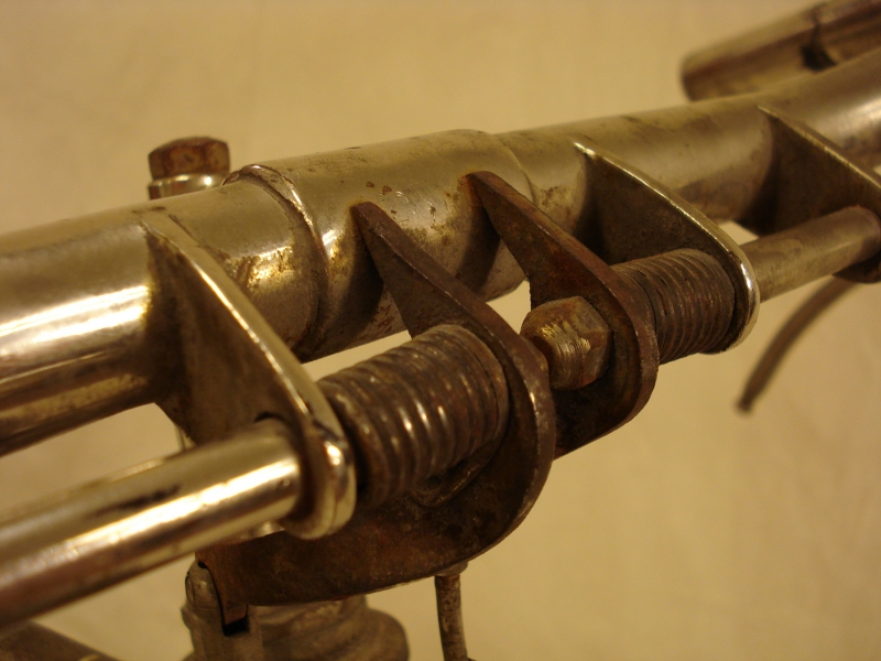 Bicicleta_antigua_Super_CIL_varillas_topografo_museo_ferrocarril_Madrid_restauracion_026