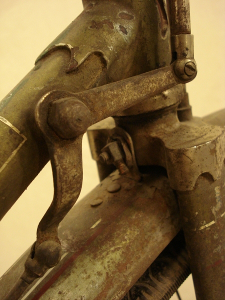 Bicicleta_antigua_Super_CIL_varillas_topografo_museo_ferrocarril_Madrid_restauracion_032