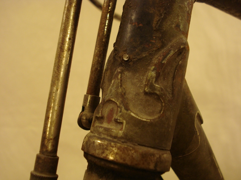 Bicicleta_antigua_Super_CIL_varillas_topografo_museo_ferrocarril_Madrid_restauracion_038