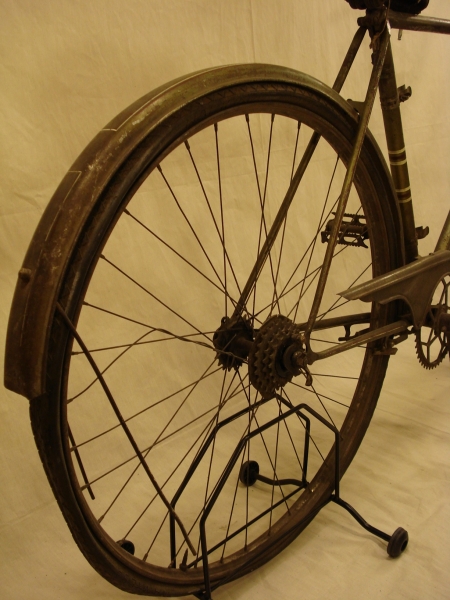 Bicicleta_antigua_Super_CIL_varillas_topografo_museo_ferrocarril_Madrid_restauracion_048