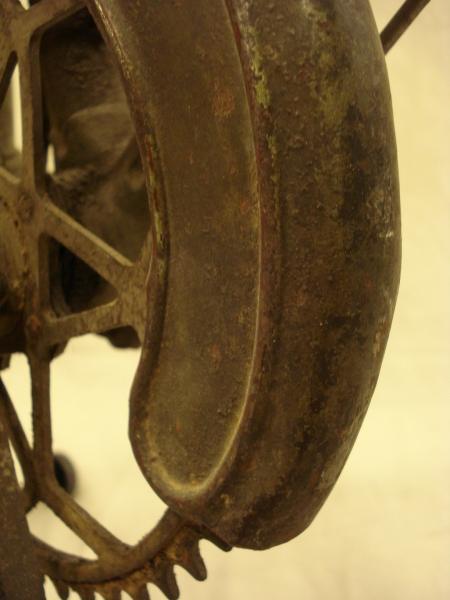 Bicicleta_antigua_Super_CIL_varillas_topografo_museo_ferrocarril_Madrid_restauracion_059