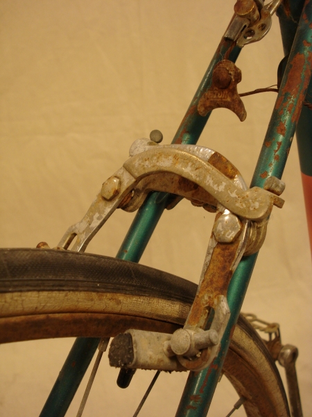 Leopolda_bicicleta_antigua_Orbea_Flavia_medio_paseo_no_restaurada_011