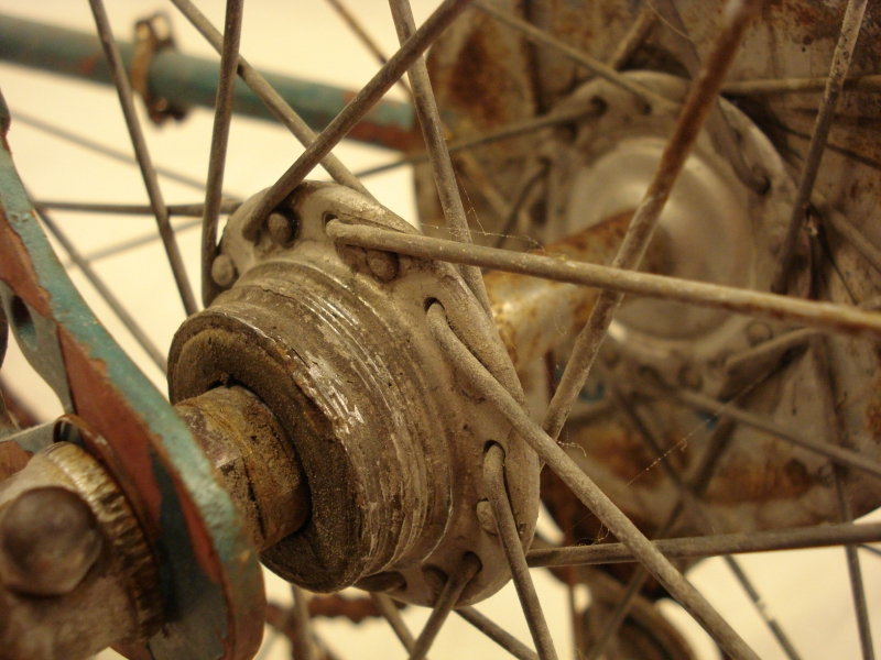 Leopolda_bicicleta_antigua_Orbea_Flavia_medio_paseo_no_restaurada_025