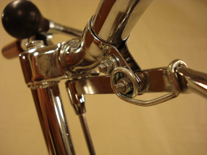 BCL_Penny_Farthing_replica_velocipedo_envejecido_018