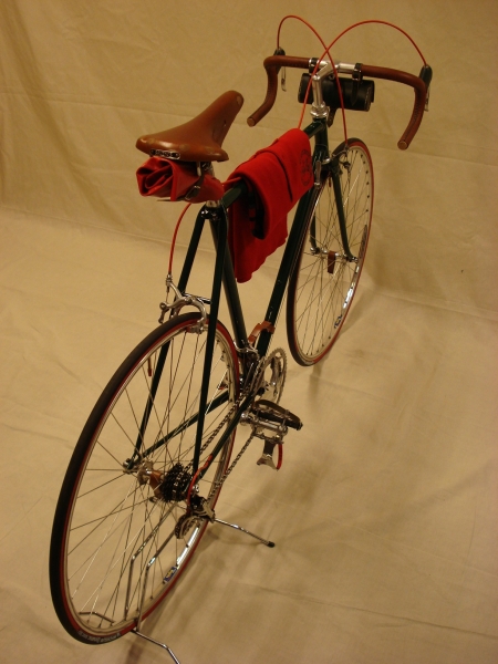 Rollo_cuero_portaherramientas_sillin_bicicleta_clasica_carreras_antigua_12