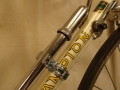 Soporte_bomba_cuero_aluminio_personalizado_07
