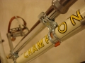 Soporte_bomba_cuero_aluminio_personalizado_10
