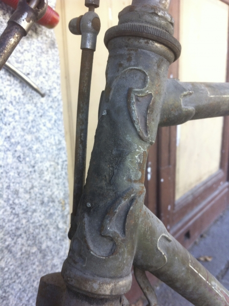 Bicicleta_antigua_Super_CIL_topografo_museo_ferrocarril_Madrid_restauracion_026