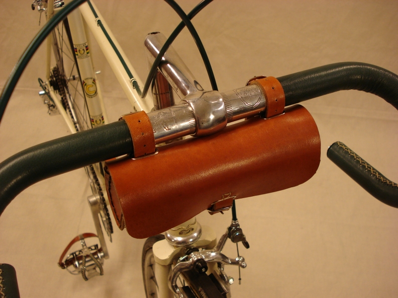 Bicicleta_clasica_Torrot_Champion_carreras_antigua_cuero_007