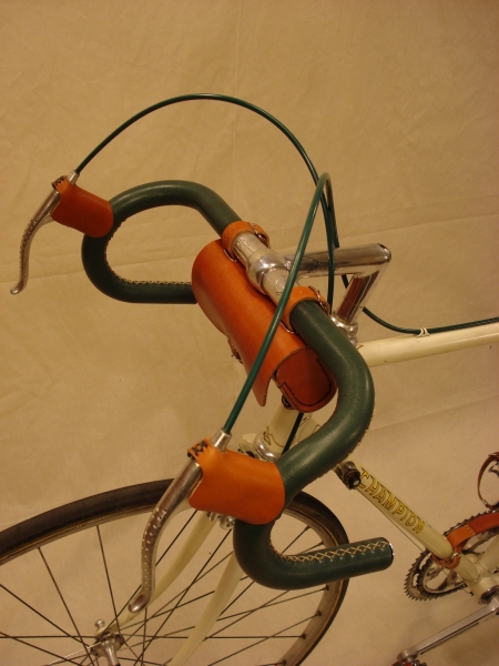 Bicicleta_clasica_Torrot_Champion_carreras_antigua_cuero_015
