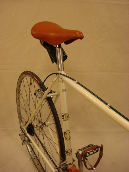 Bicicleta_clasica_Torrot_Champion_carreras_antigua_cuero_035