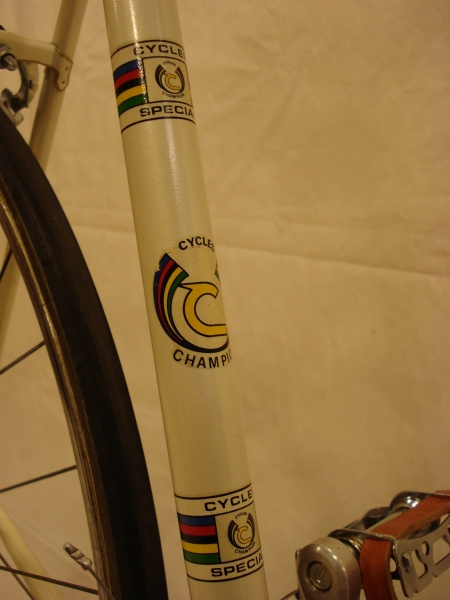 Bicicleta_clasica_Torrot_Champion_carreras_antigua_cuero_038